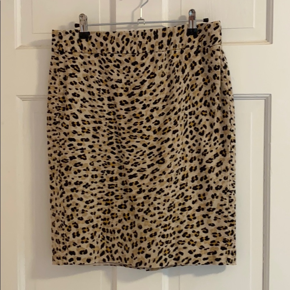 Animal print Banana Republic pencil skirt